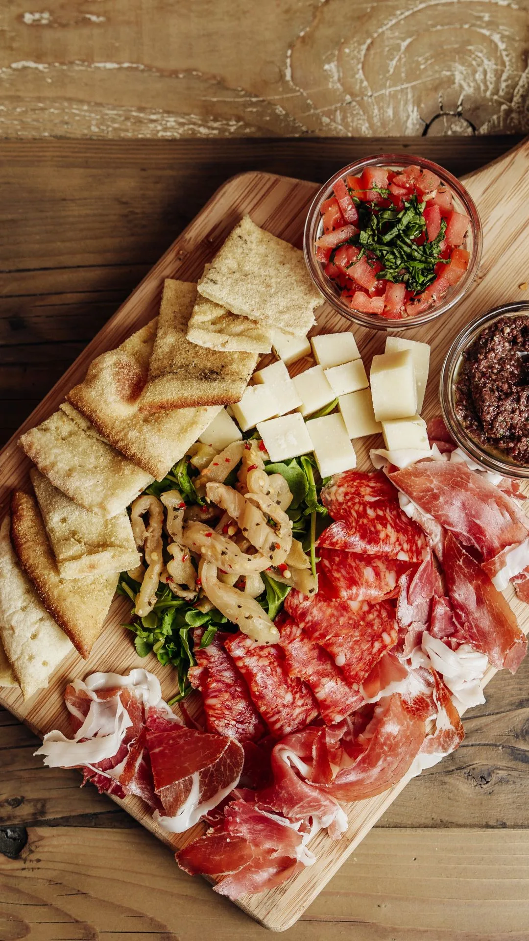 Plateau de charcuterie et fromages corses Corsicabrignoli